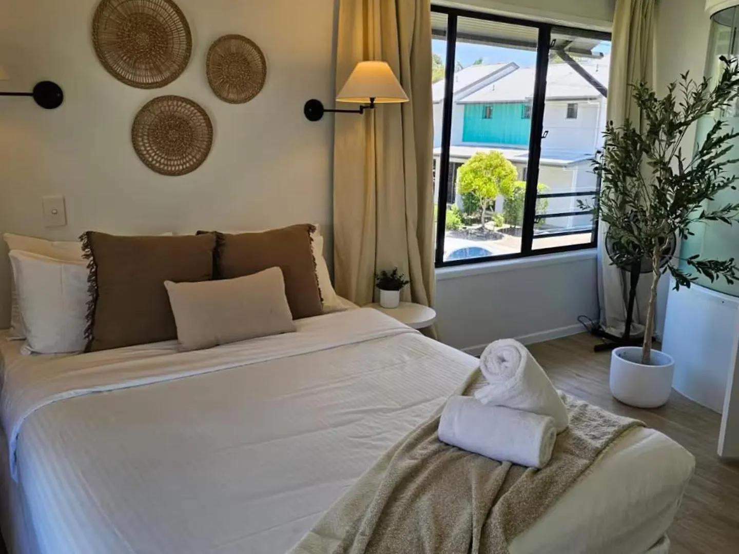 Apartment Serene Escape With Resort Amenities Noosaville